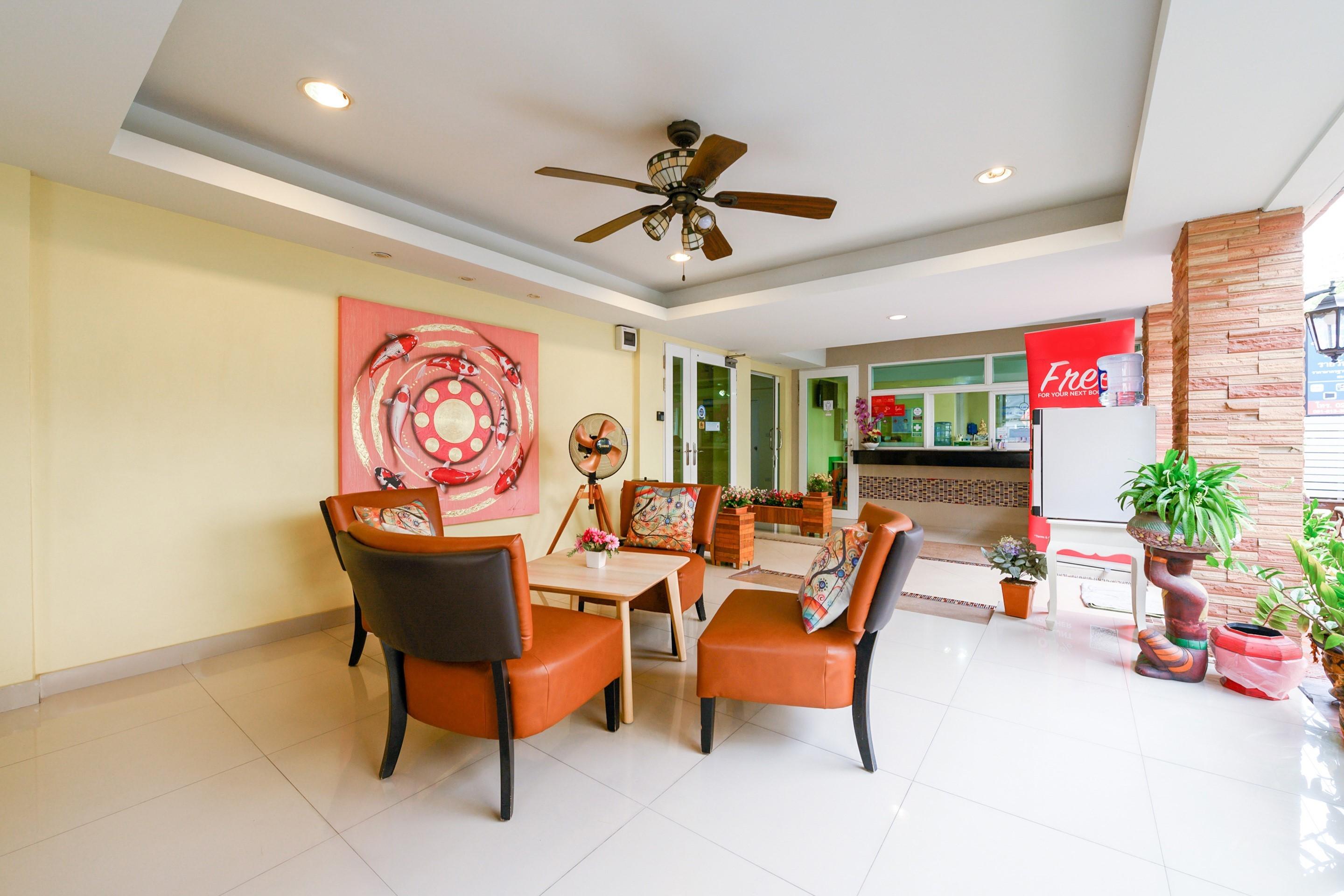 Salin Home Hotel Ramkhamhaeng Banguecoque Exterior foto