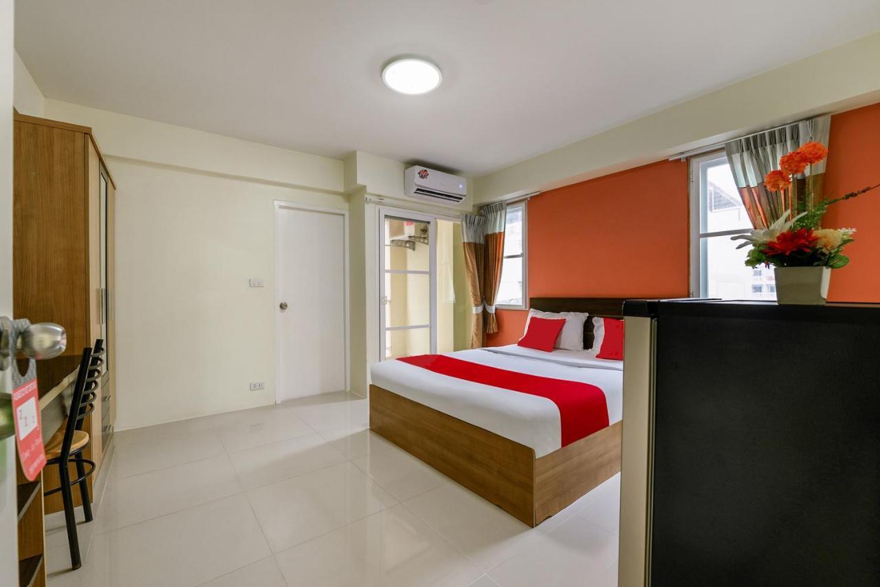 Salin Home Hotel Ramkhamhaeng Banguecoque Exterior foto